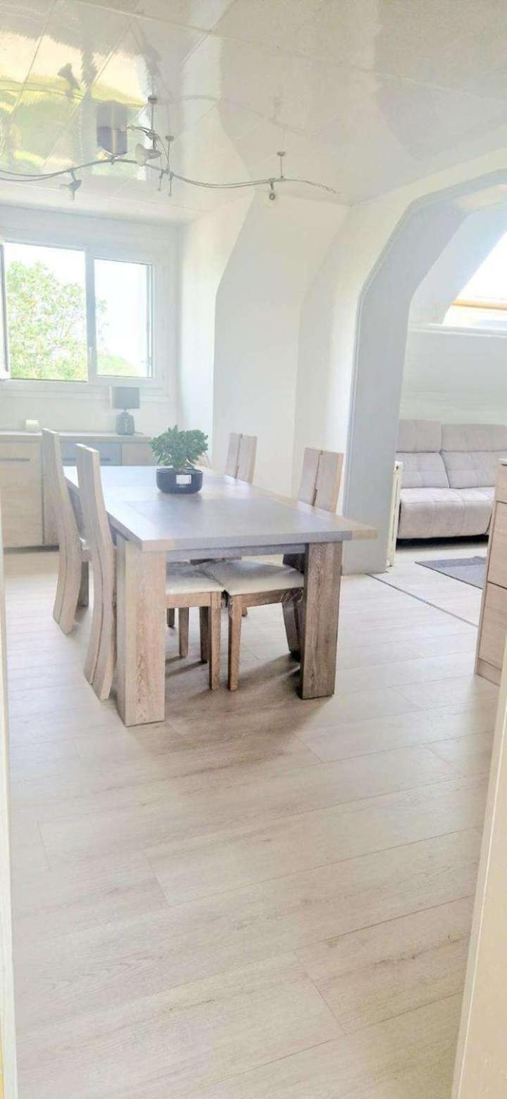 Apartament Le Trinidad Troyes Zewnętrze zdjęcie